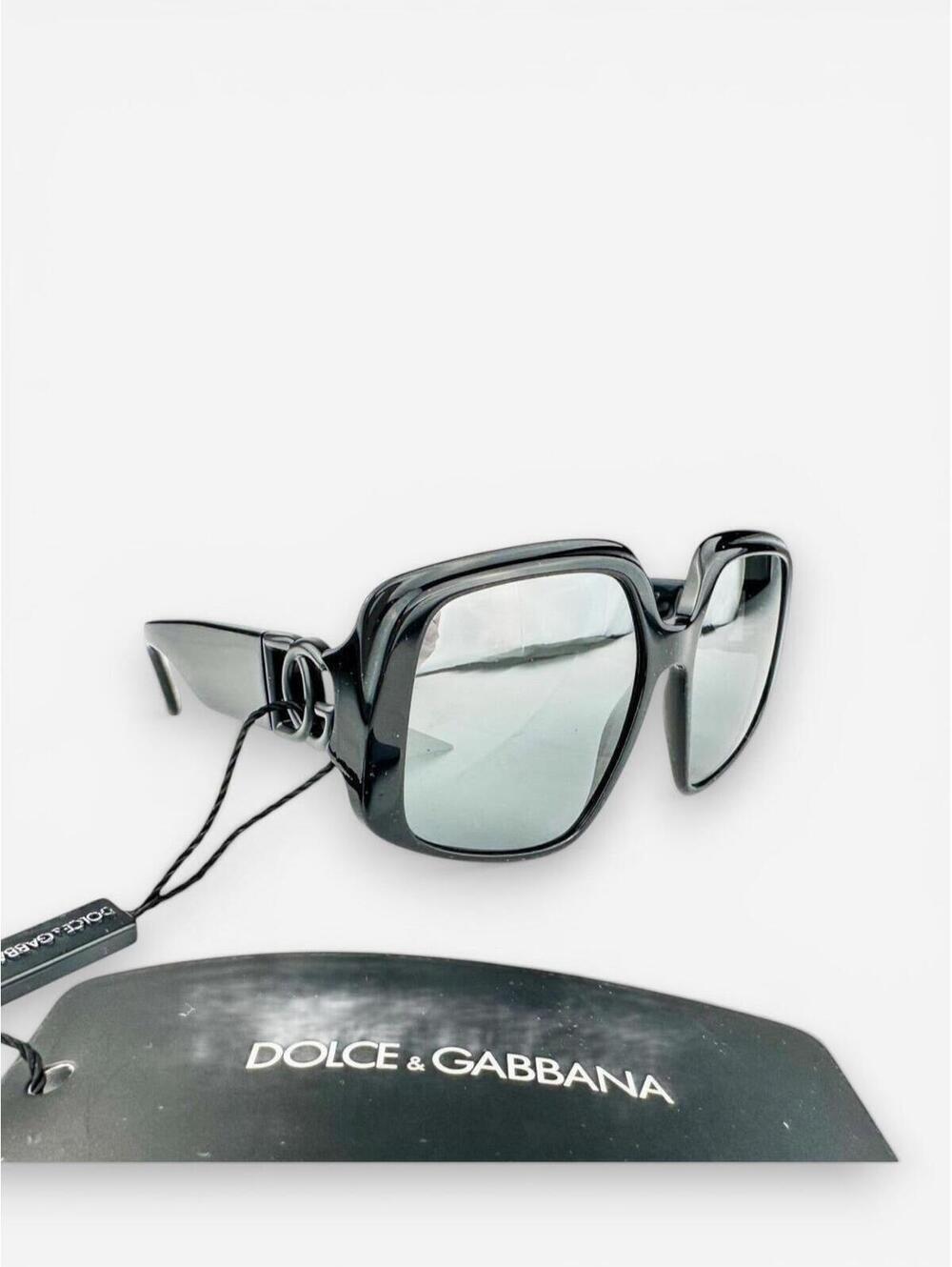 Dolce & Gabbana DG4386 Black Oversized Square Sunglasses DG Logo | NWT - Picture 2 of 9
